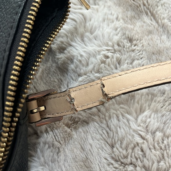 Michael Kors Black and tan zippered handbag - Picture 8 of 13